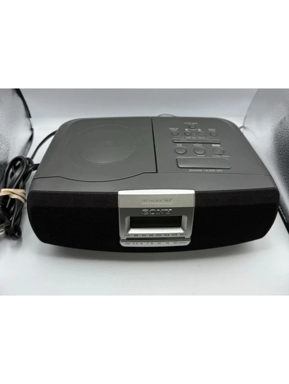 Sony Dream Machine ICF-CD821 AM/FM Clock Radio Vintage Vintage - please read
